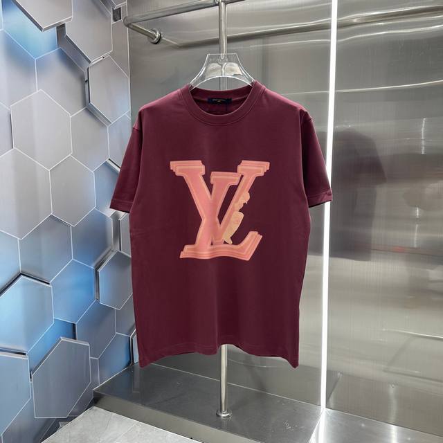 Lv 2024秋冬新款320克短袖t恤 个性印花 男女同款宽松版 S M L Xl Xxl 五个码 黑色 白色 栗红