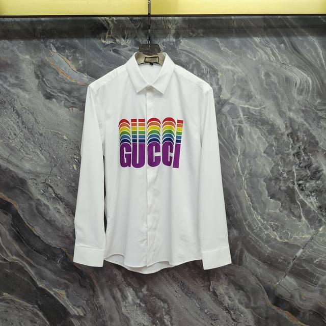 古奇 Gucci 2024Ss新款长袖 衬衫 衬衣，高端版本！专柜定制面料 透气舒适度高，细节无可挑剔，品牌元素设计理念，体现高品质。手感细腻柔软！呈现休闲裁剪