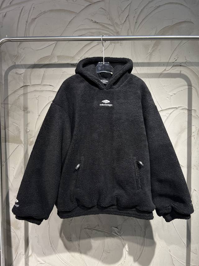 Balenciaga新款巴黎世家blcg巴黎ski滑雪系列摇粒绒卫衣，一件抵俩 Balenciaga Ski新品24Fw Ski滑雪系列新品保暖性超强的摇粒绒出