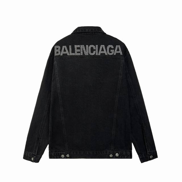 222# 高品质 Balenciaga X Swarovski 巴黎世家烫钻情侣款牛仔夹克外套 A爆了 经典基础款 万年不过时 正确定位弧度水钻 高版本随意对比