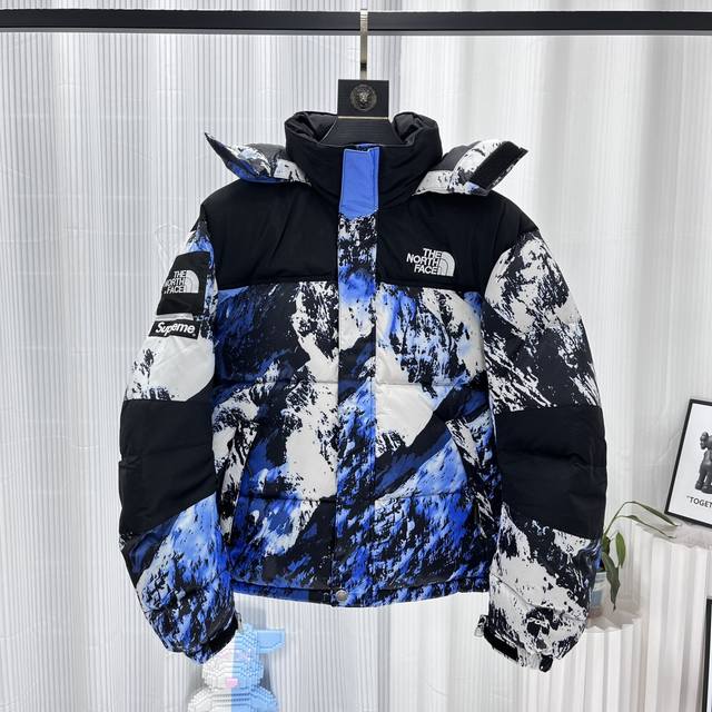 The North Face × Supreme联名款 Mountain Baltoro Jacket Tnf北面雪山一代羽绒服 尺码：S、M、L、Xl、Xxl