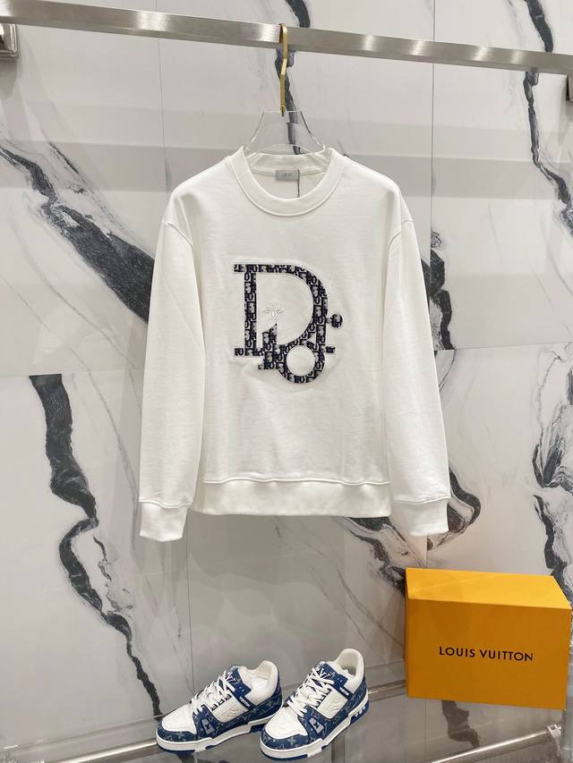 Dior 迪奥 高品质 秋季圆领新款卫衣 经典小蜜蜂贴布刺绣字母logo 纯原品质 原版面料 官方同款 同缸染面料 手感非常舒服 超级百搭好看 个性复古气质 男