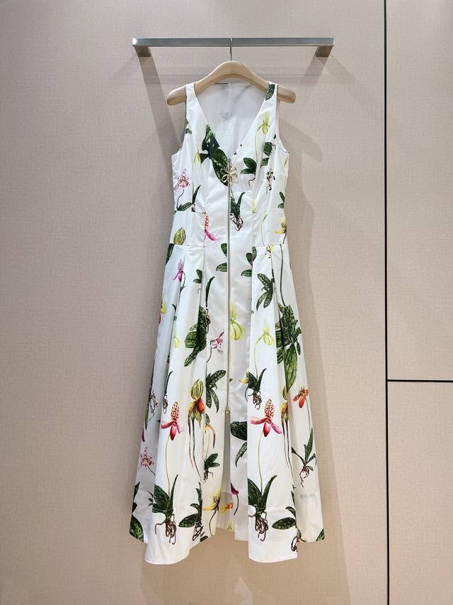 高端品质女装 配包装oscar De La R*E*N*T*A 2025早春新品 舒适棉之地，以自然和花朵为核心，有机的色调，腰间拼接宽腰封，V领，前片拉链开合