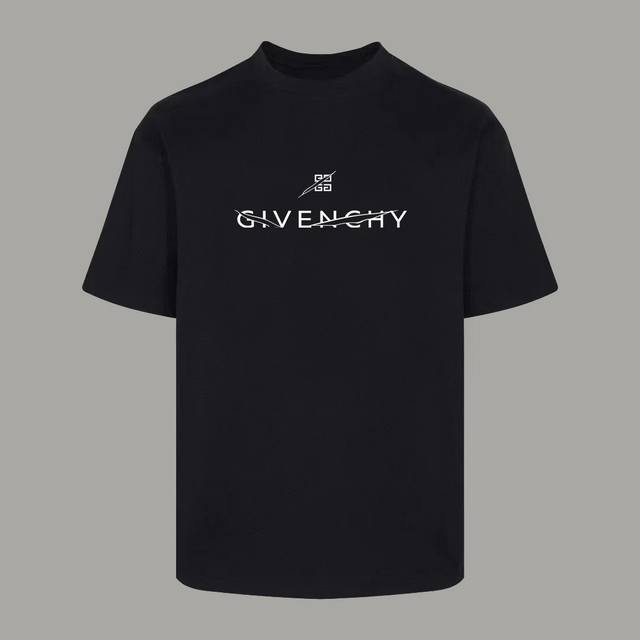 Givenchy Gvc纪梵希24Ss春夏新款短袖t恤 -定制280G全棉双纱面料，布面干净，布纹清晰，手感非常细腻扎实，更加力挺 -整衣立体定位剪裁，上身帅气