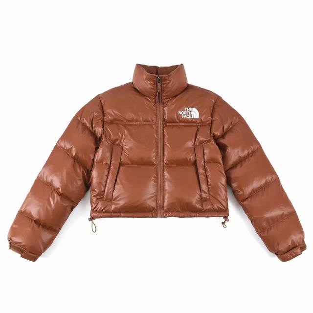 常青款 顶级版本 The North Face 北面tnf 84款詹娜肯豆短款羽绒服 女款 The North Face 的字面含义为山的最寒冷、最艰难一面。它