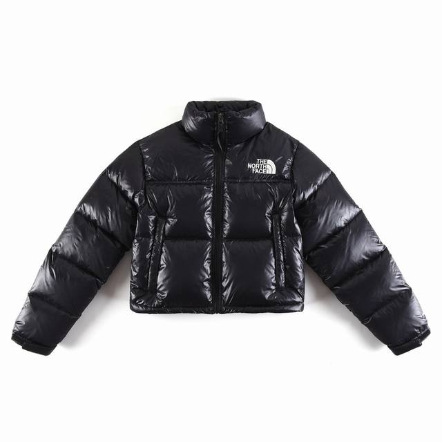 常青款 顶级版本 The North Face 北面tnf 84款詹娜肯豆短款羽绒服 女款 The North Face 的字面含义为山的最寒冷、最艰难一面。它