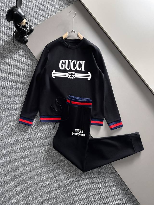 下单麻烦报身高体重 工厂配货 Gucci 古驰 双面丝光面料 2024秋冬套装套装 专注官网原版 全新爆款卫衣套装 原版1:1倾注顶级设计师的精心之作 就为一个