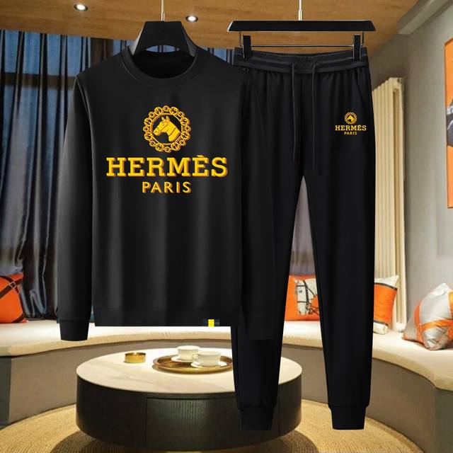 下单麻烦报身高体重 工厂配货 Hermes 爱马仕 双面丝光面料 秋冬套装套装 专注官网原版 全新爆款卫衣套装 原版1:1倾注顶级设计师的精心之作 就为一个贴合