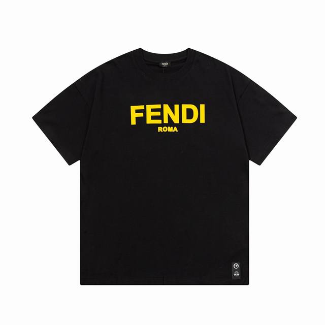 Fendi 芬迪 双ff 字母印花压花 Logo标识精致升级，灵感源自八十年代复古 原版面料 官方同款 短袖t恤 定制260克同缸染面料 手感非常舒服 春夏最新