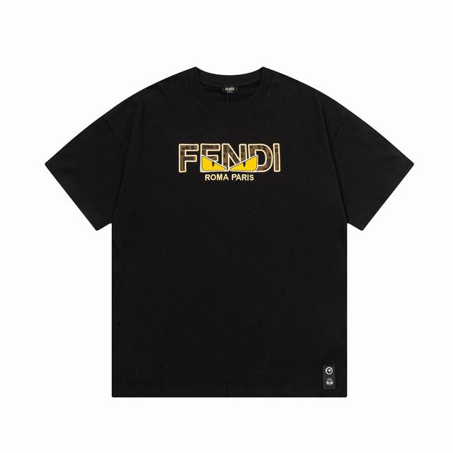 Fendi 芬迪 双ff 老花拼布恶魔眼睛刺绣 Logo标识精致升级，灵感源自八十年代复古 原版面料 官方同款 短袖t恤 定制260克同缸染面料 手感非常舒服