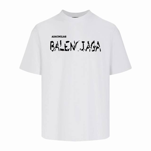 Balenciaqa 巴黎世家巴黎反字母立体发泡短袖t恤图案的地方浆料能够透过到织物上渗透性强且面料纹路清晰可见 后幅图案中有细微的虚化设计效果据实物对点数在菲