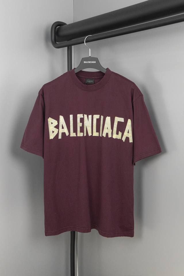 Balenciaqa 巴黎世家、24Ss新色，美纹纸胶带短袖 采用进口康丽机只有真正的康丽机才能做出每一个细节区别市场版本美纹纸的质感和背后的黄色胶带感觉都是经