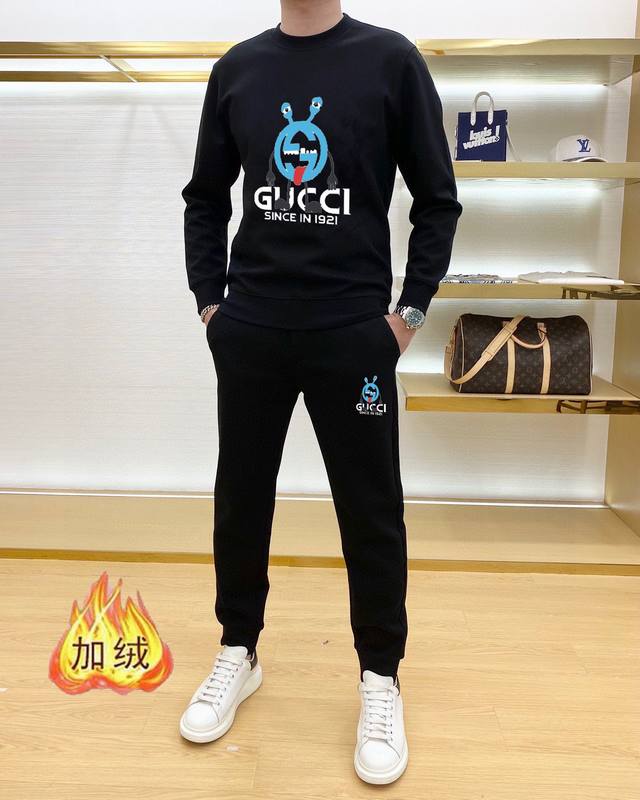 Gucci 古奇 加绒加厚 2024秋冬新品 ，明星最爱时装味休闲套装，干净利落剪裁 ，都市风十足 采用精品定制面料，内里保暖效果极佳，手感软糯干爽，上身效果挺