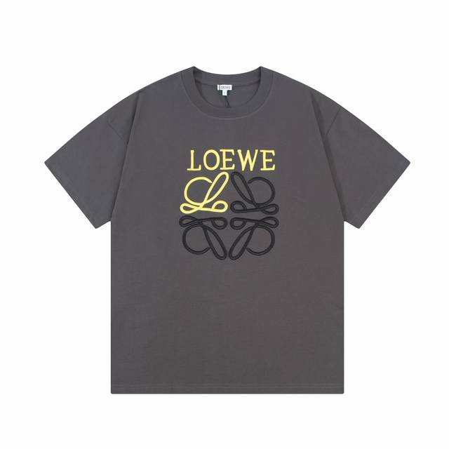 D Loewe 罗意威 精工拼色字母logo刺绣 精致升级，灵感源自八十年代复古 原版面料 官方同款 短袖t恤 定制同缸染面料 手感非常舒服 春夏最新砖柜同步