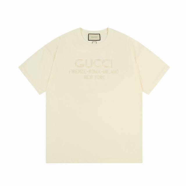 D Gucci 古驰 字母同色刺绣 Logo标识精致升级，灵感源自八十年代复古 原版面料 官方同款 短袖t恤 定制260克同缸染面料 手感非常舒服 春夏最新砖柜