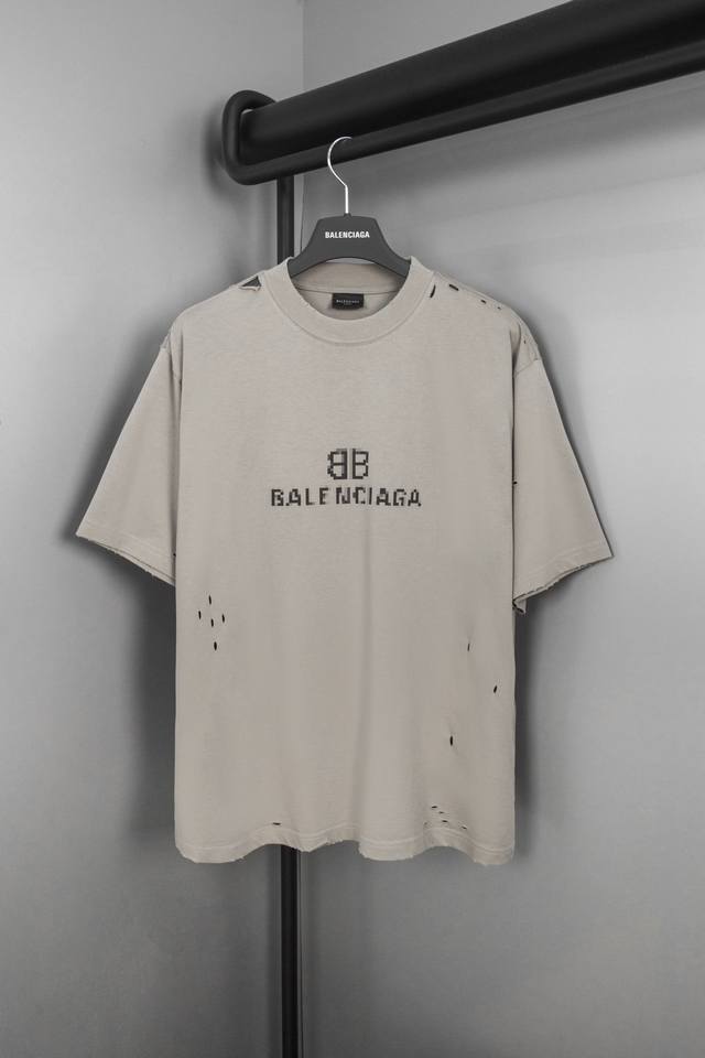 Balenciaga 巴黎世家马赛克双b印花短袖 全新的面料与车线工艺，定制高克重面料，手工丝网印刷，细腻无毛拉，前片后片拉回合衣服，同缸订染螺纹，无论是支数还