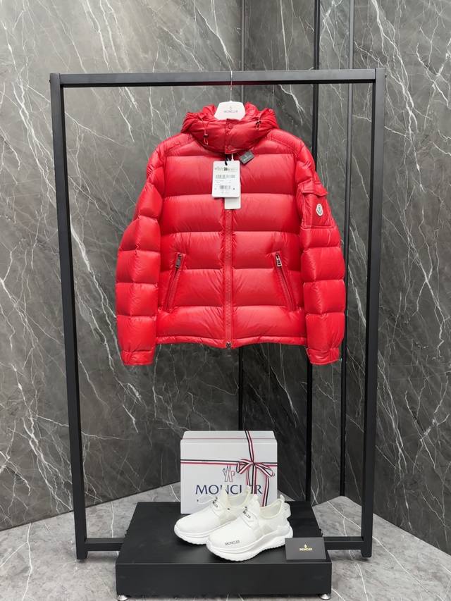 羽绒服- 特级羽绒moncler Maire柜台限定色.经典短款女士羽绒服夹克外套. 如果白色你在柜台见过,摸过,市面上没找到让你满意的版本,那你就来试试我家的