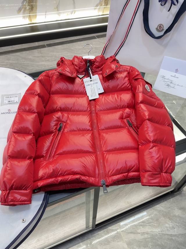 羽绒服- 特级羽绒moncler Maire柜台限定色.经典短款女士羽绒服夹克外套. 如果白色你在柜台见过,摸过,市面上没找到让你满意的版本,那你就来试试我家的