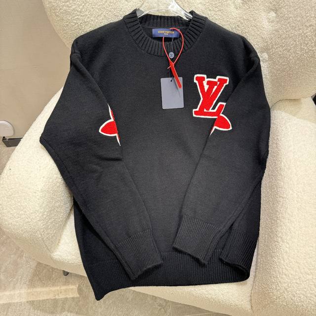 隔天出 Louis Vuitton路易威登 24Fw 前后提花字母logo针织毛衣服 面料采用82%绵羊毛混纺18%锦纶棉线织成由进口提花机织片6S粗针棉羊毛毛