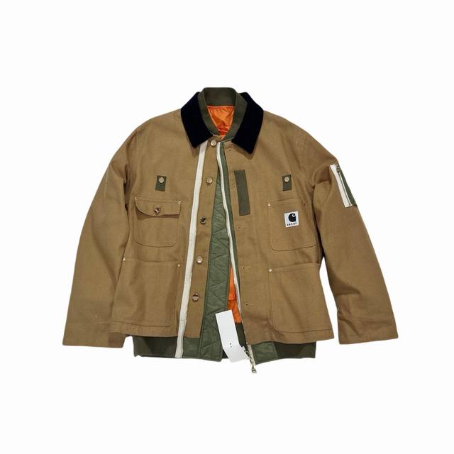 款号6037 Sacai X Carhartt Wip Fw23 联名系列 Fw23 宽松休闲假两件拼接夹克工装外套 男女同款 自带热度的明星同款卡号特夹克，真