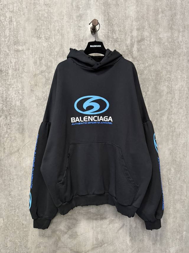 Balenciaga 巴黎世家 24Fw 冲浪系列龟裂纹印花连帽卫衣 小领口 正方形版型进口拉裂胶浆手工磨破 定制五金 螺纹 辅料 对版对位 男女同款 -Col