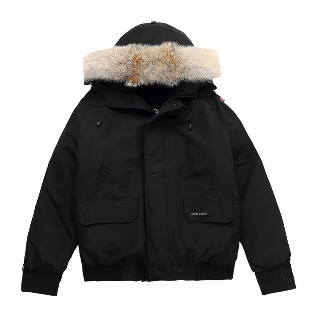 Canadagoose 加拿大鹅 高端版本chilliwack01款飞行员夹克羽绒服，正品原衣开模，需要正品对比随时来看，辅料全部原厂定制面料对照正品的软硬度随