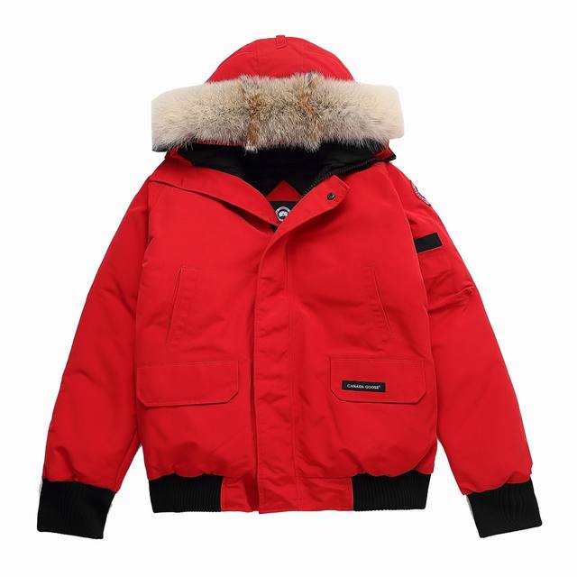 Canadagoose 加拿大鹅 高端版本chilliwack01款飞行员夹克羽绒服，正品原衣开模，需要正品对比随时来看，辅料全部原厂定制面料对照正品的软硬度随