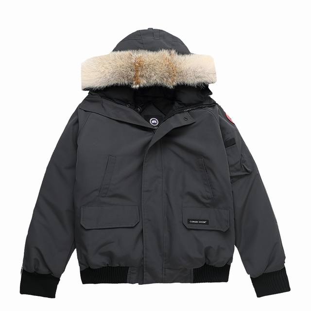 Canadagoose 加拿大鹅 高端版本chilliwack01款飞行员夹克羽绒服，正品原衣开模，需要正品对比随时来看，辅料全部原厂定制面料对照正品的软硬度随