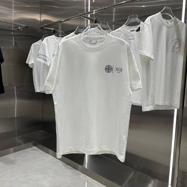 Dior 2024秋冬新款320克短袖t恤 个性印花 男女同款宽松版 S M L Xl Xxl 五个码 黑色 白色 咖色