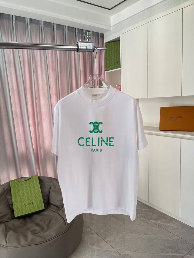 Celine 塞琳 2025春夏新款 个性字母logo印花 定制面料300G 短袖t恤 男女同款 尺码：S M L Xl Xxl 五个码 颜色：黑色 白色 粉红