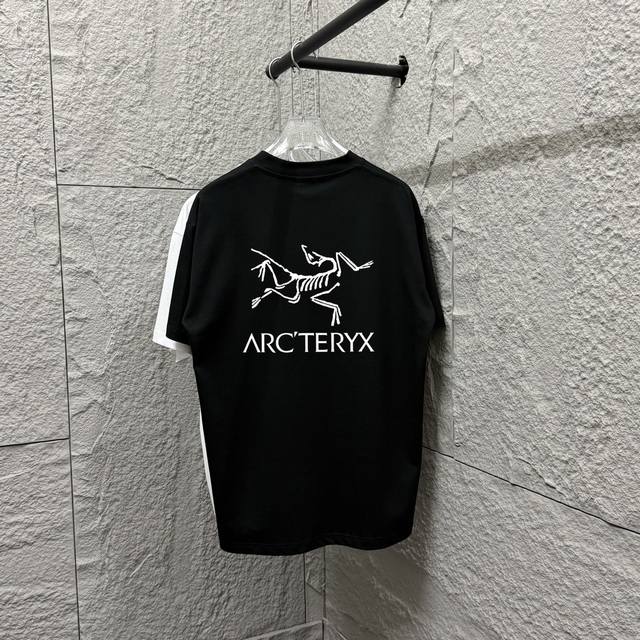 Arc'Teryx*始祖*2025秋冬新款 个性经典胸口刺绣 骷髅鸟logo后背印花 定制双纱平纹纯棉面料 短袖t恤 男女同款 尺码：S M L Xl Xxl