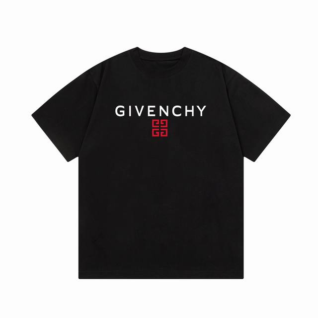 隔天到 Givenchy 纪梵希 红白字母印花 Logo标识精致升级，灵感源自八十年代复古 原版面料 官方同款 短袖t恤 定制300克同缸染面料 手感非常舒服