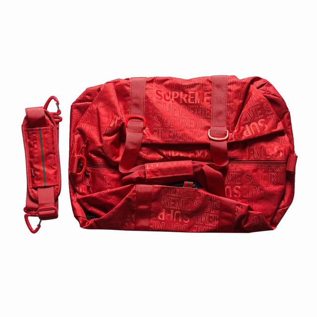 Supreme 46Th Duffle Bag Sup满印手提包 旅行包运动健身包 水桶包行李包 防水材质+3M反光 非常酷炫！ 内外supreme满印字母格纹