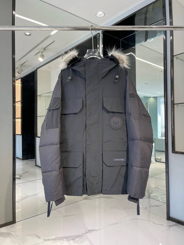 配毛领80 大鹅paradigm系列expedition派克大衣羽绒服 Paradigm 系列expedition 派克大衣采用两种面料重新构想了我们具标志性的