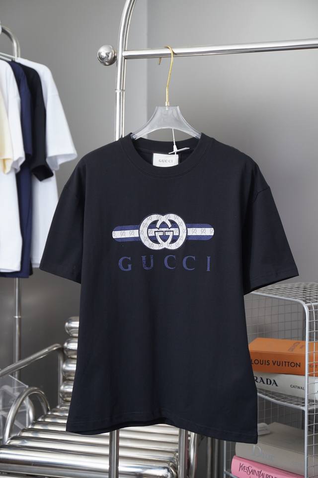 D 古驰 Gucci Gc 25Ss早春新款 经典红绿双g哇胶厚板短袖 轻奢主义 男女日常通勤穿搭必备单品 正确版本 欢迎对比 详细特征 280克100% 纯棉