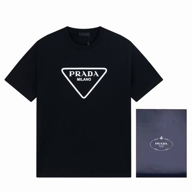 D Prada 普拉达 23Ss Logo印花情侣款t恤短袖 春夏装的限定新配色 非常百搭的高级灰，简简单单，时尚大气 可男可女的百搭通勤款！客供定织高克重24