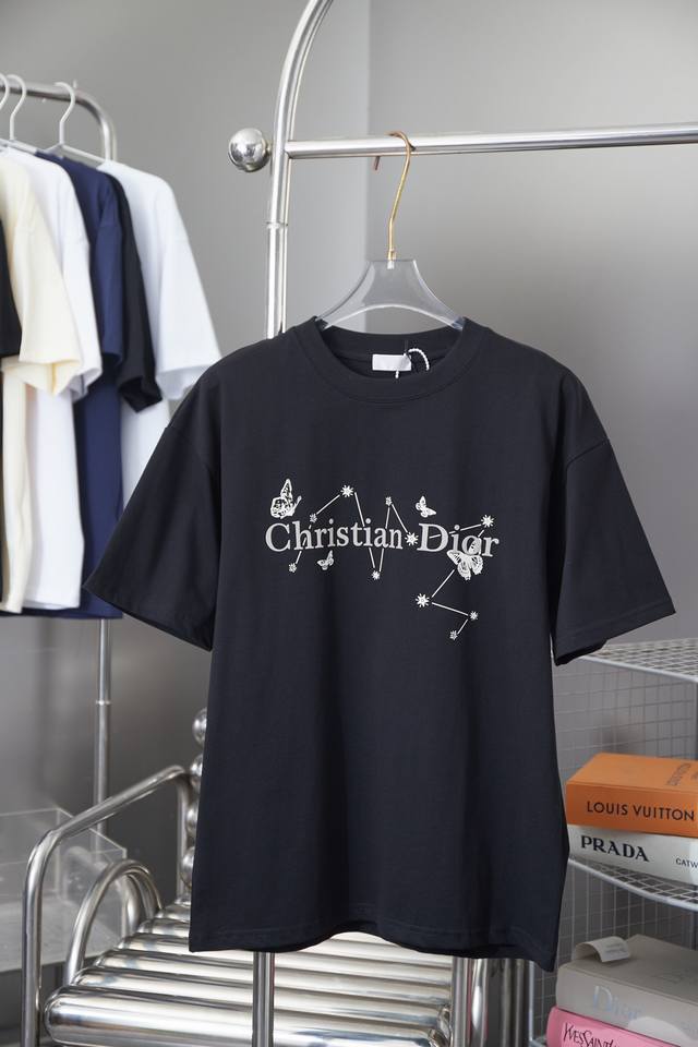 迪奥 Christian Dior Cd 25Ss早春新款 字母logo蝴蝶印花短袖 轻奢主义 男女日常通勤穿搭必备单品 正确版本 欢迎对比 详细特征 280克