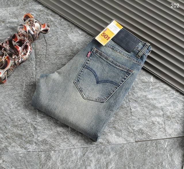 高瑞版本 款式：Levi’S 李维斯2024秋冬欧洲专柜新款 超a代购级别海外贸易公司订单货源，顶级原单高端男士定制时尚修身小直筒牛仔裤。 颜色：图片色 尺码：