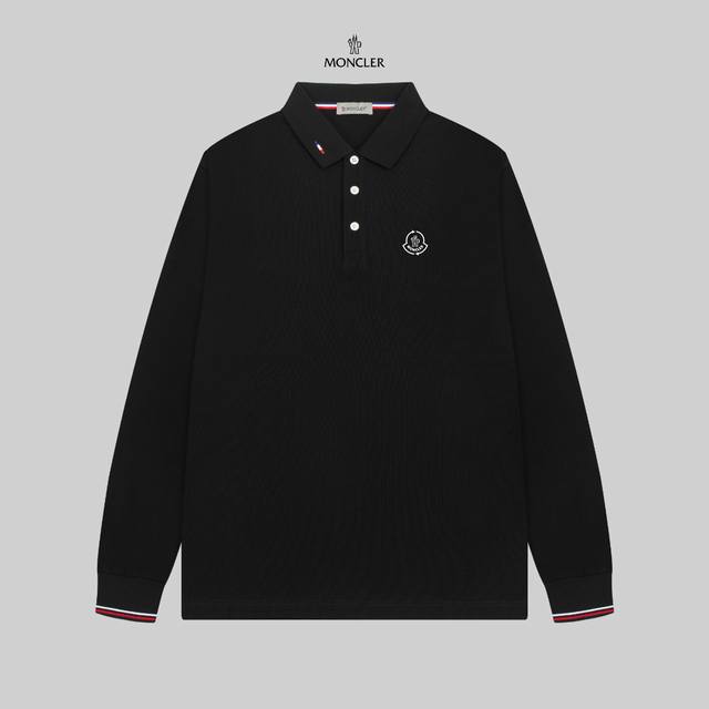 Moncler 蒙口官网款翻领长袖polo衫。 简约而不失精炼风范的t恤.缔造现代优雅造型的最佳单品.渠道精品 客供piquet气孔纤维珠地棉面料,堪称“会呼吸