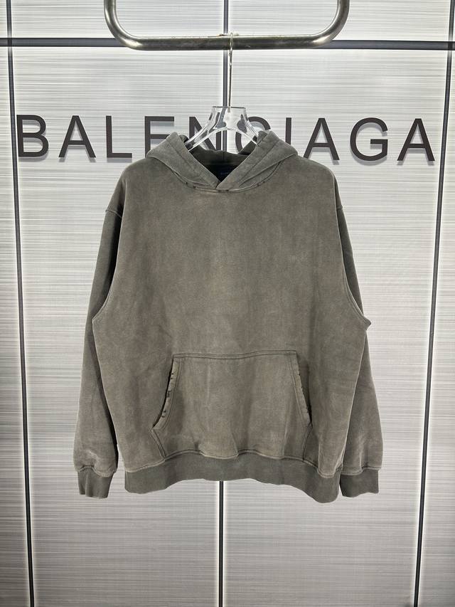 2024秋冬巴黎世家balenciaga泰迪夜街景加絨連帽卫衣 椭圆机直裂浆印花细腻 工艺字体结合领口肩部高密度缝线 采用双针锁连包骨位 走线平直细腻 成衣磨破