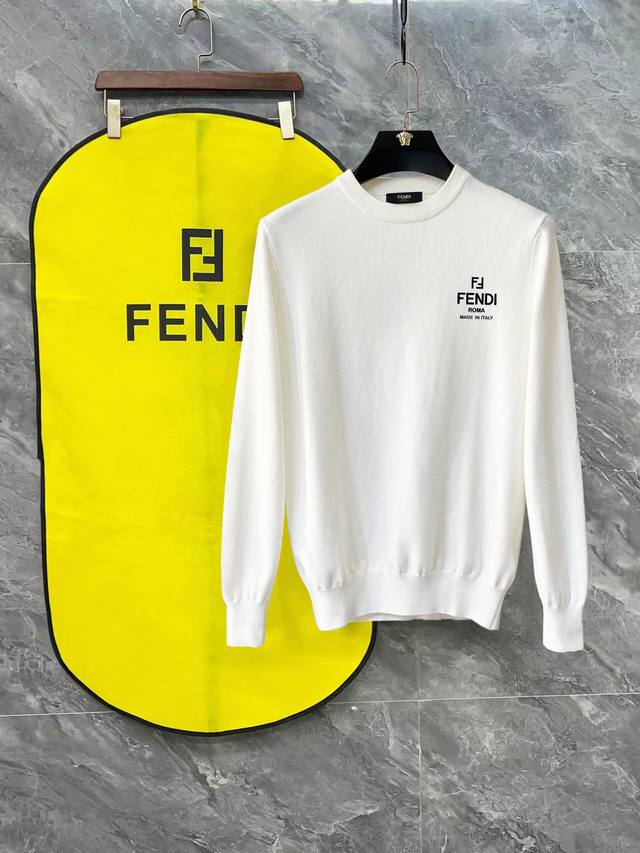 Fendi 芬迪3标齐全 精美徽标圆领毛衣 精品羊毛混纺毛衫 男女款高端定制臻品系列 隶属品牌高端主线 专利顶级纱线混纺 以创新来阐释常规款式 面料的配置更是颠