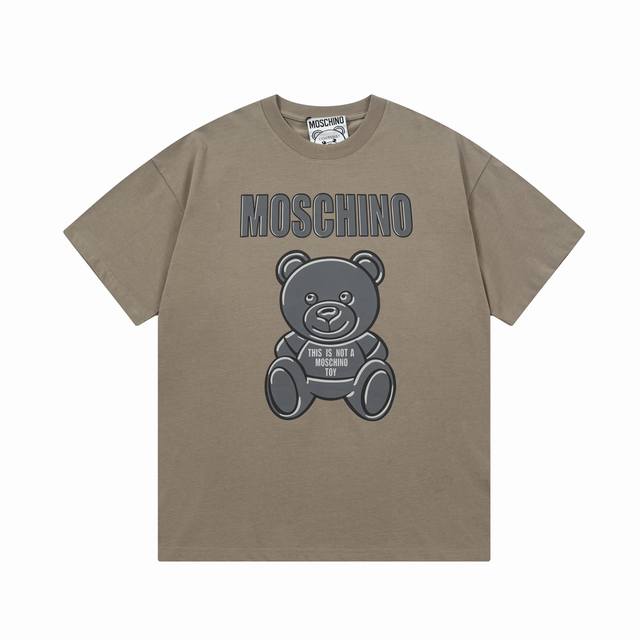 Moschino 莫斯奇诺 暗黑小熊字母印花 Logo标识精致升级，灵感源自八十年代复古 原版面料 官方同款 短袖t恤 定制260克同缸染面料 手感非常舒服 春