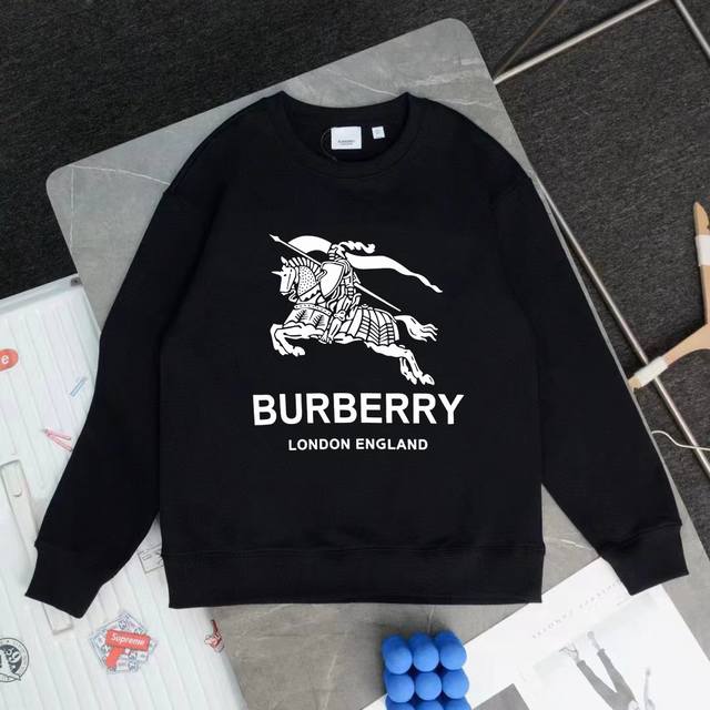 Burberry 巴宝莉印花圆领毛圈卫衣 1:1对版面料420克毛圈高克重百分百纯棉 提前做过预缩水1×1双纱洗一辈子都不会变形的 男女同款 官网细节 战马字母