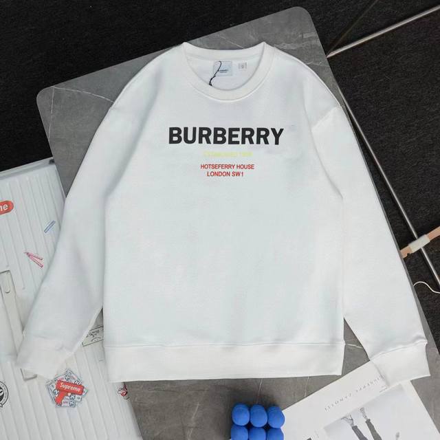 Burberry 巴宝莉印花圆领毛圈卫衣 1:1对版面料420克毛圈高克重百分百纯棉 提前做过预缩水1×1双纱洗一辈子都不会变形的 男女同款 官网细节 拼色字母