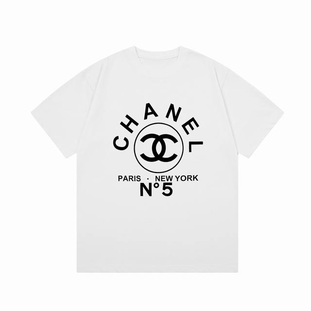 D 隔天到 Chanel 香奈儿 字母直喷印花 Logo标识精致升级，灵感源自八十年代复古 原版面料 官方同款 短袖t恤 定制300克同缸染面料 手感非常舒服