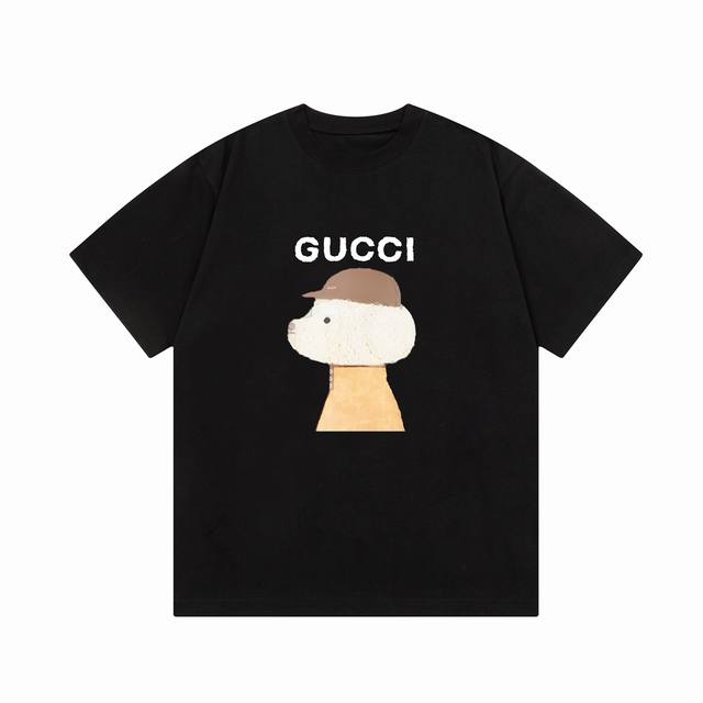 D 隔天到 Gucci 古驰 帽子胸字母直喷印花 Logo标识精致升级，灵感源自八十年代复古 原版面料 官方同款 短袖t恤 定制300克同缸染面料 手感非常舒服