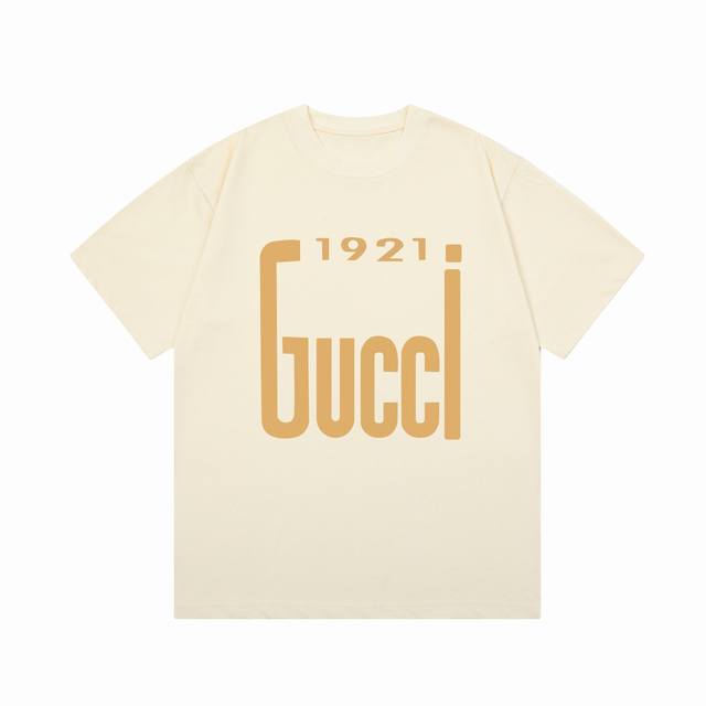 D 隔天到 Gucci 古驰 1921 字母直喷印花 Logo标识精致升级，灵感源自八十年代复古 原版面料 官方同款 短袖t恤 定制300克同缸染面料 手感非常