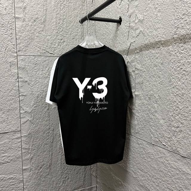 Y3*山本*耀司 2025春夏新款 签名字母刺绣 后背印花 定制双纱平纹纯棉面料 短袖t恤 男女同款 尺码： S 90-130斤 M 120-150斤 L 14