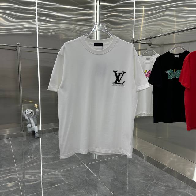 Lv 2024秋冬新款320克短袖t恤 立体硅胶雕刻烫钻 男女同款宽松版 S M L Xl Xxl 五个码 黑色 白色 咖色