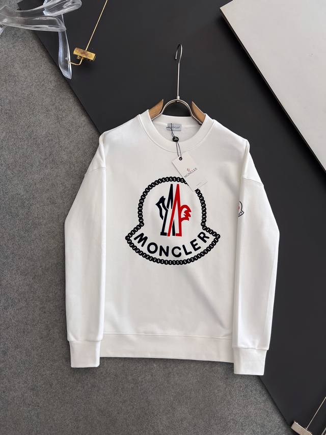 Moncler 蒙口2024秋冬男女同款情侣款最新的贸易订单长袖卫衣，全品相！！网红款！工艺采用图案logo压胶印花工艺设计！上身舒适透气，不僵硬，整体有着丰富